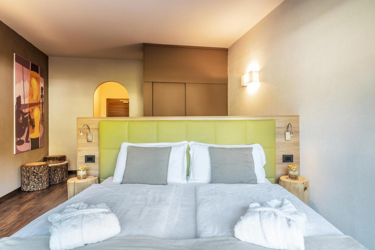 Residence Anda Pozza di Fassa Bagian luar foto