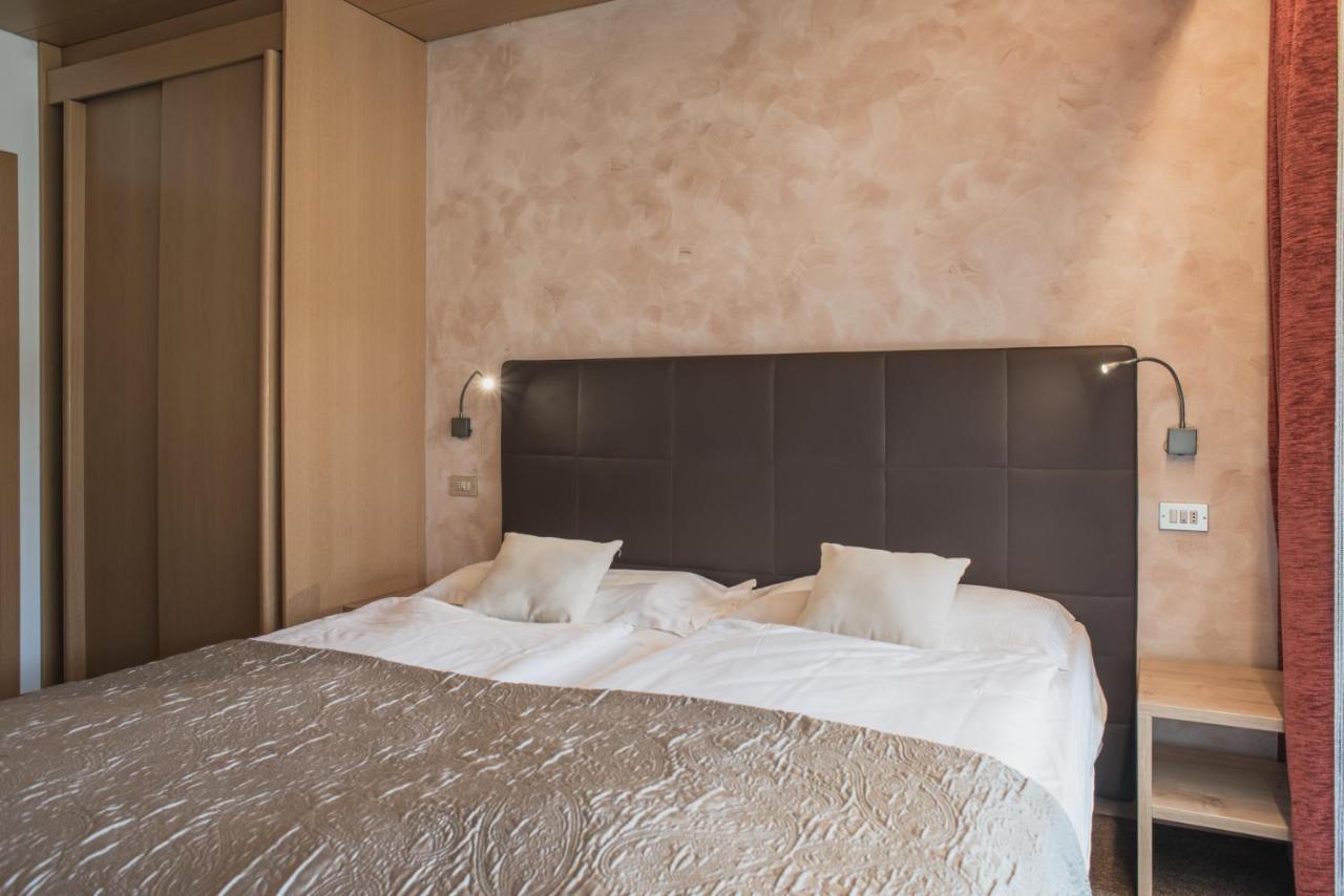 Residence Anda Pozza di Fassa Bagian luar foto