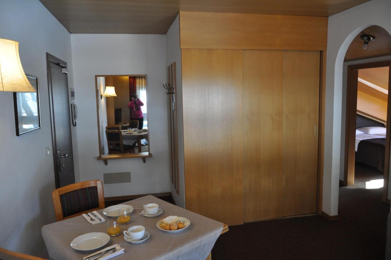 Residence Anda Pozza di Fassa Bagian luar foto