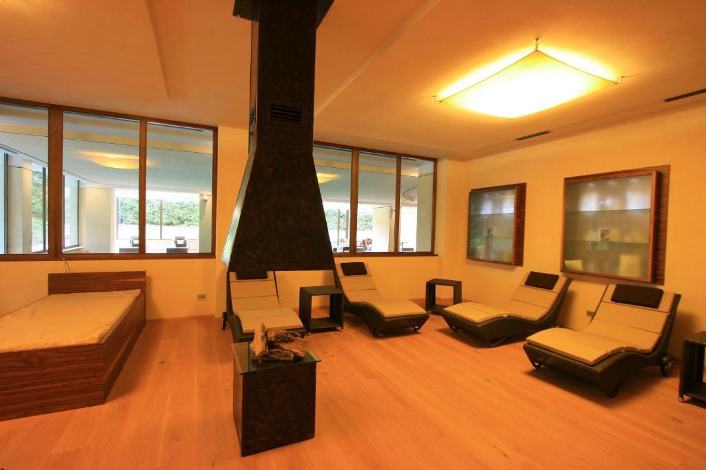 Residence Anda Pozza di Fassa Bagian luar foto